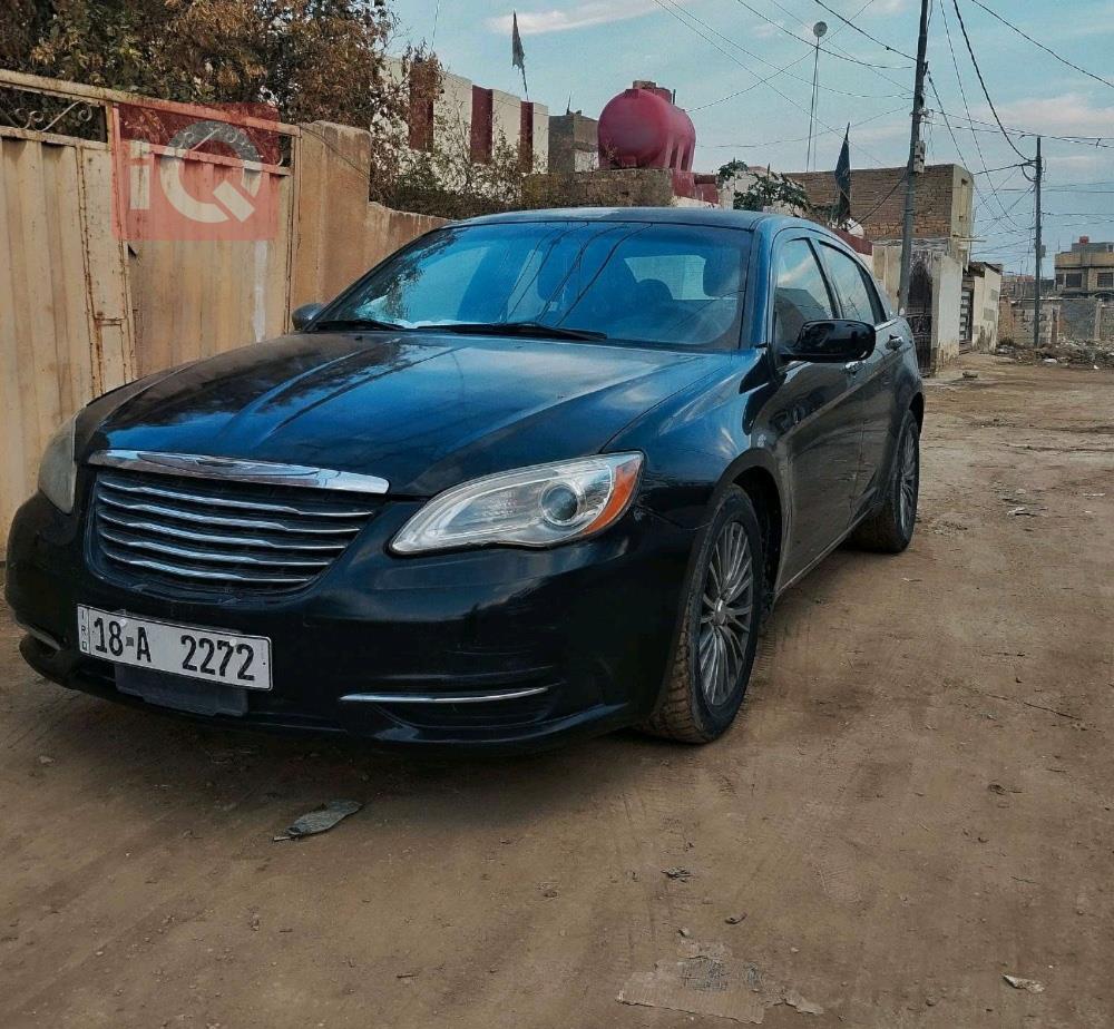 کرایسلەر 200